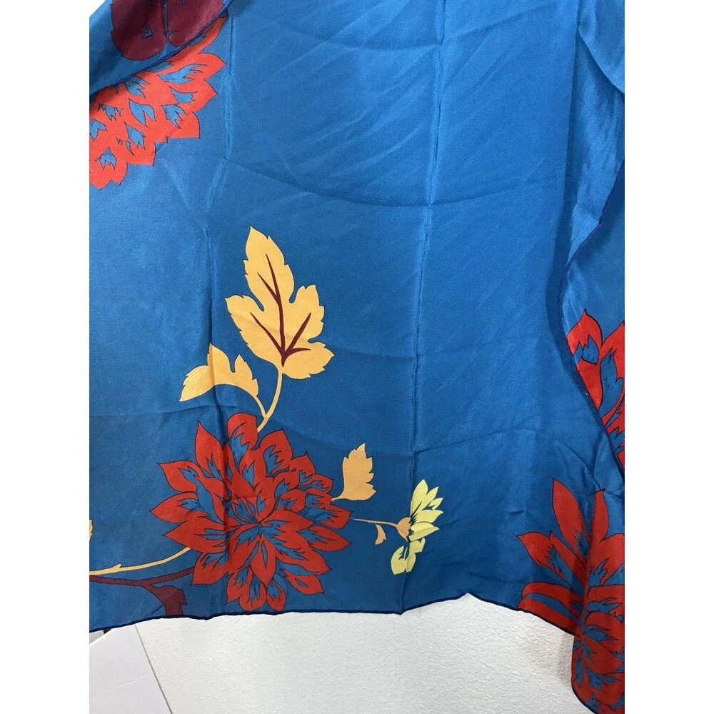 100% Silk Vintage Casca For Magid Scarf One Size Blue Floral 34x34 Square Print